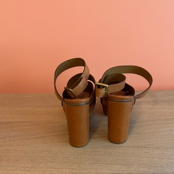 Chloe Tan Leather Platform Sandals - Picture 5 of 7